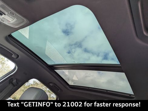 Used 2019 Audi Q3 2.0T Premium image 24