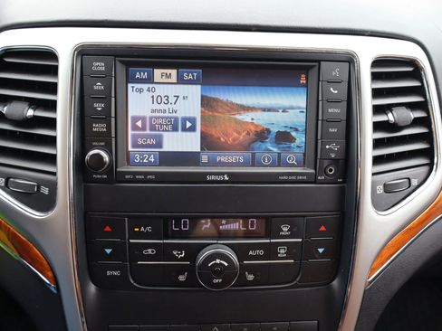 Used 2012 Jeep Grand Cherokee Overland image 25