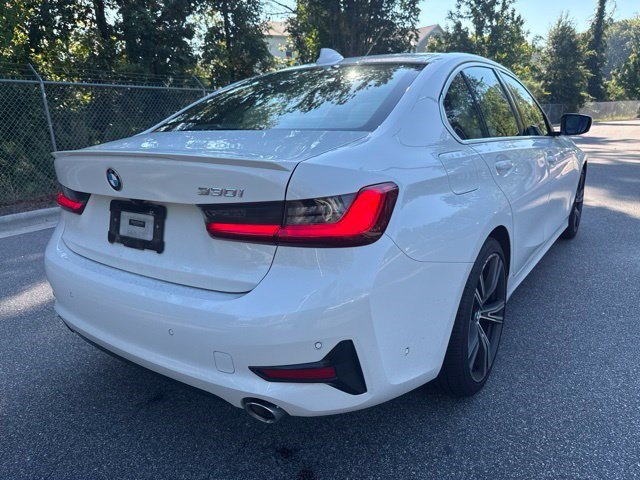 Used 2021 BMW 330i Sedan w/ Premium Package RWD image 5