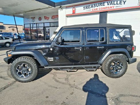 Used 2018 Jeep Wrangler Unlimited Sport image 2