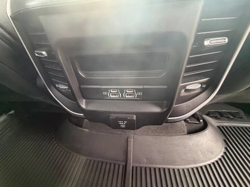 Used 2021 RAM 1500 Big Horn AWD/4WD image 47