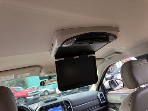 Used 2019 Ford Expedition Limited image 14