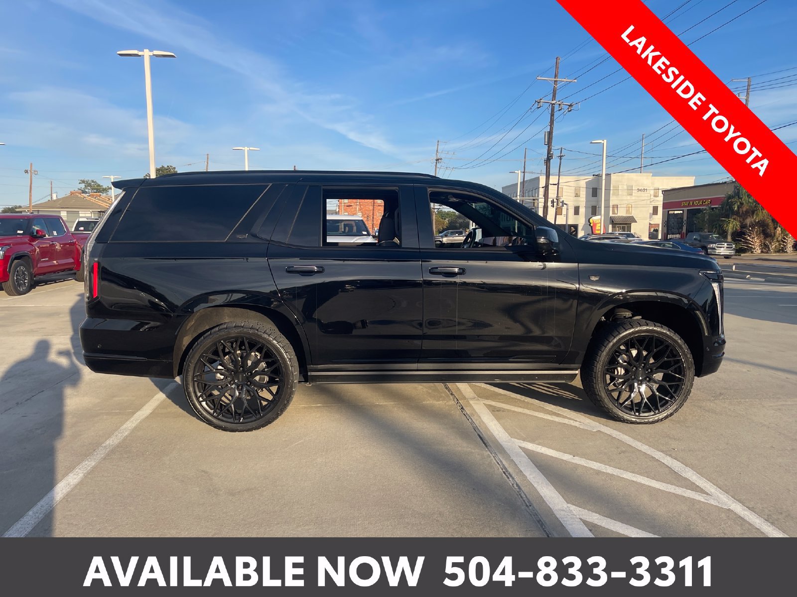 Used 2025 Cadillac Escalade Sport w/ LPO, Floor Liner Package AWD/4WD image 7