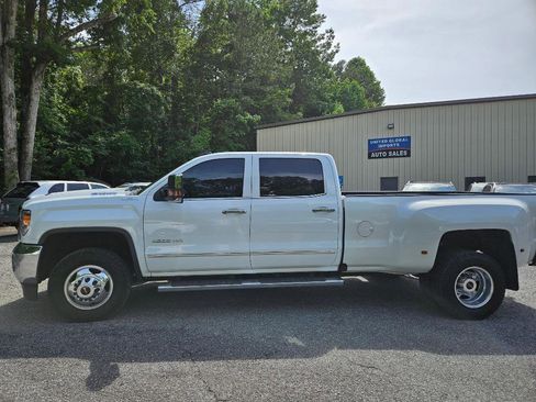 Used 2017 GMC Sierra 3500 SLT w/ Duramax Plus Package image 2