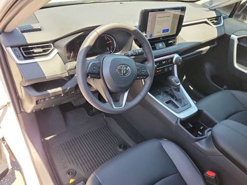 Used 2025 Toyota RAV4 XLE Premium w/ Weather Package FWD image 8