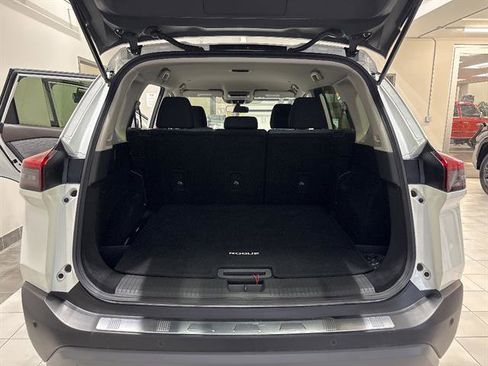 Used 2023 Nissan Rogue SV AWD/4WD image 25