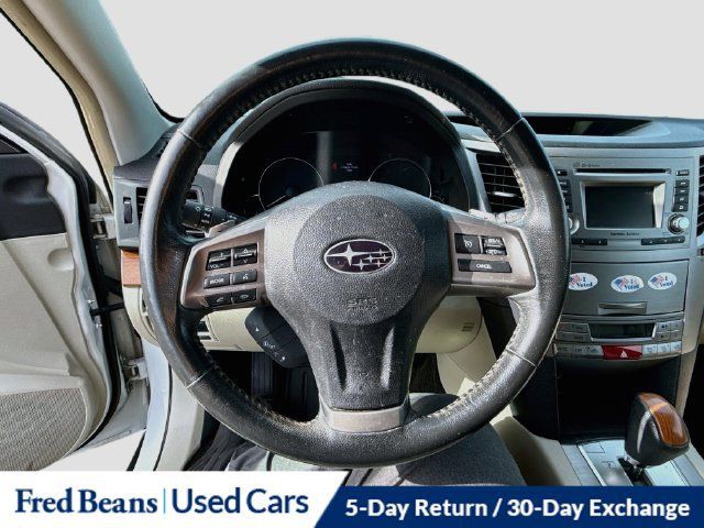 Used 2014 Subaru Outback 2.5i Limited w/ Moonroof Package AWD/4WD image 16
