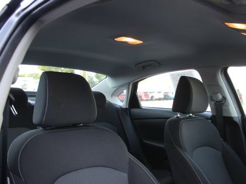Used 2024 Kia Forte LXS w/ LXS Technology Package FWD image 30