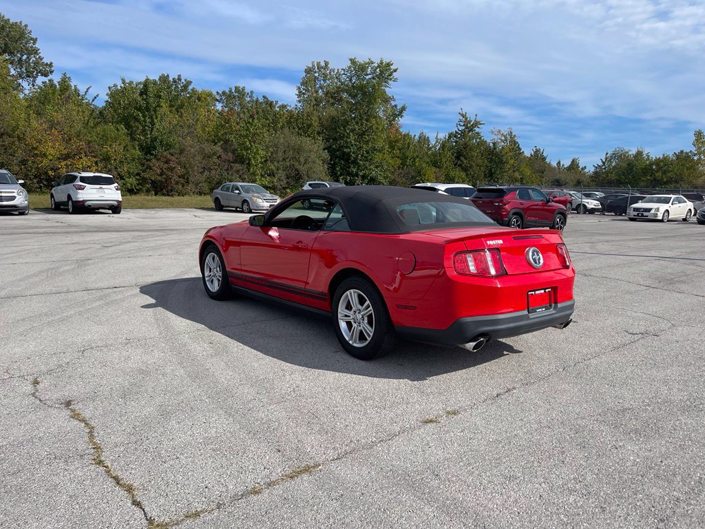 Used 2011 Ford Mustang Convertible w/ 101A Rapid Spec Order Code RWD image 3