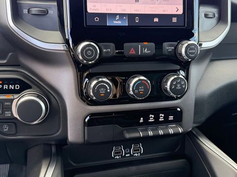 New 2026 RAM 1500 Express image 25