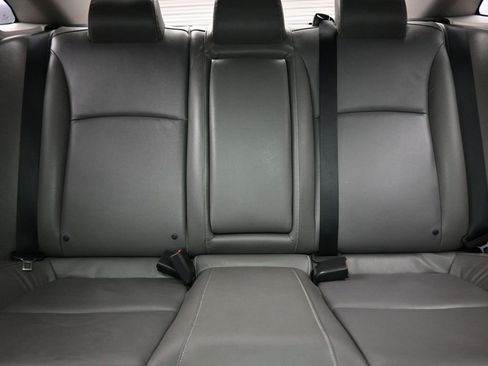 Used 2018 Honda Civic Touring image 30