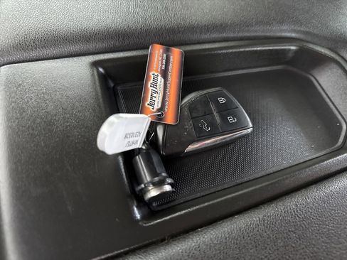 Used 2024 Chevrolet Silverado 1500 W/T w/ WT Value Package image 17