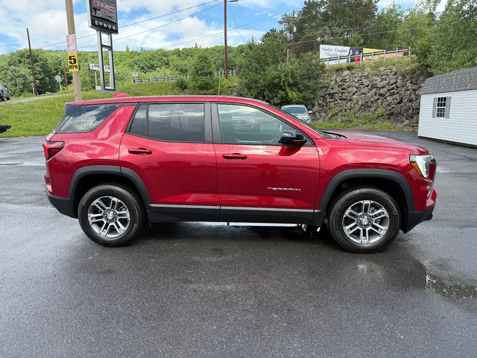 New 2027 GMC Terrain Elevation AWD/4WD image 5