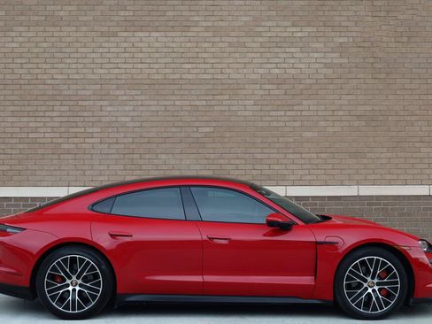 Used 2020 Porsche Taycan 4S w/ Premium Package AWD/4WD image 3