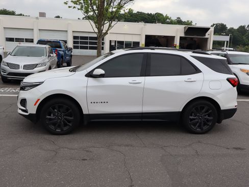 Used 2024 Chevrolet Equinox RS w/ RS Leather Package AWD/4WD image 19