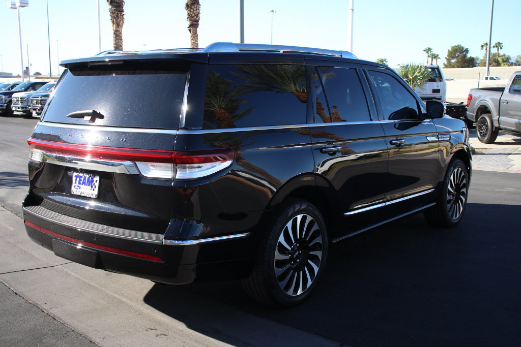Certified 2023 Lincoln Navigator Black Label AWD/4WD image 6
