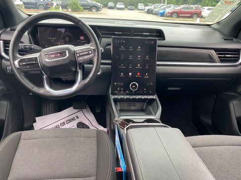 Used 2025 GMC Terrain Elevation AWD/4WD image 9