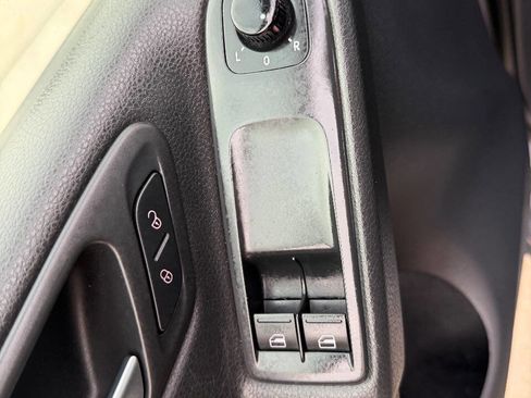 Used 2012 Volkswagen Golf TDI image 35