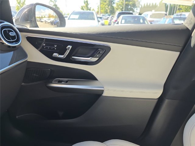 New 2026 Mercedes-Benz GLC 300 4MATIC image 23