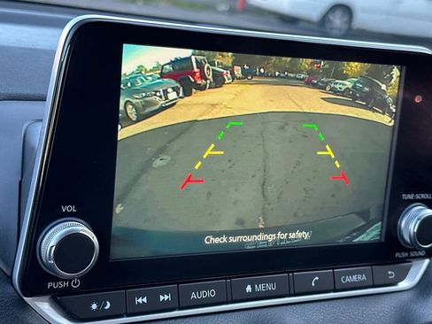 New 2025 Nissan Sentra SV image 18