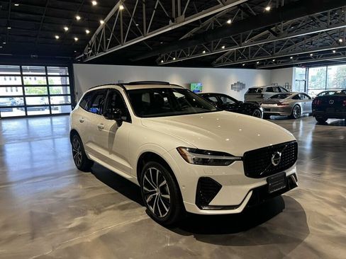 Used 2024 Volvo XC60 B5 Plus w/ Protection Package Premier AWD/4WD image 7