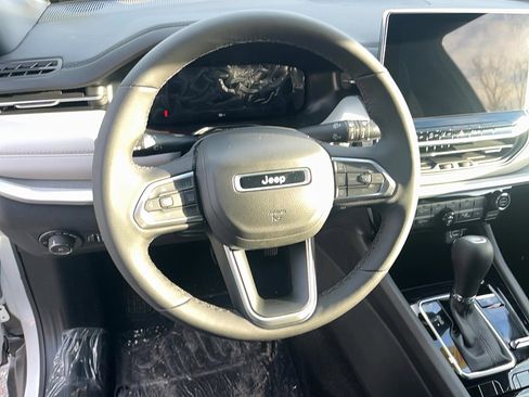 New 2026 Jeep Compass Limited w/ Sun, Sound & Navigation Group image 14