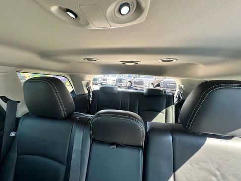 Used 2015 Dodge Journey Crossroad w/ Flexible Seating Group image 46