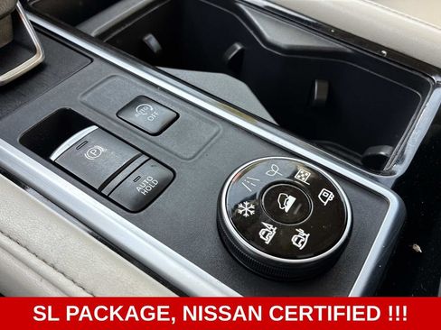 Used 2022 Nissan Pathfinder SL AWD/4WD image 27