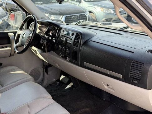 Used 2009 Chevrolet Silverado 2500 LT w/ Suspension Package, Off-Road image 19