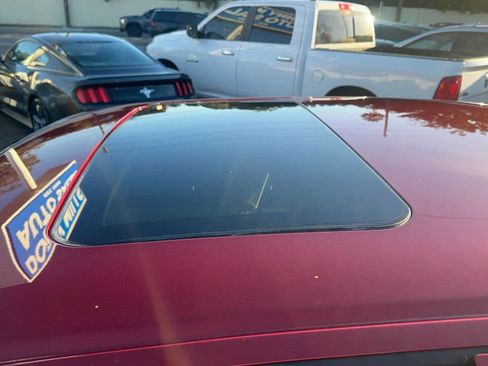 Used 2008 Cadillac DTS Performance w/ Platinum Edition image 38