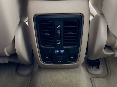 Used 2020 Jeep Grand Cherokee Overland image 27