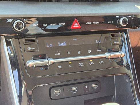 Certified 2024 Kia Carnival SX FWD image 24