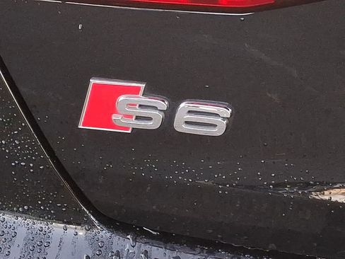 Used 2020 Audi S6 Premium Plus image 28