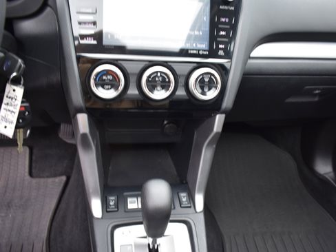 Used 2017 Subaru Forester 2.5i Premium image 21