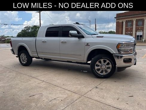 Used 2022 RAM 2500 Limited AWD/4WD image 9