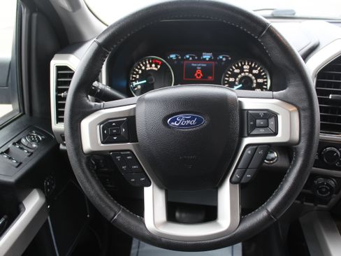 Used 2020 Ford F150 Lariat image 24