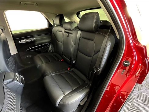 Used 2025 Genesis GV70 2.5T image 36