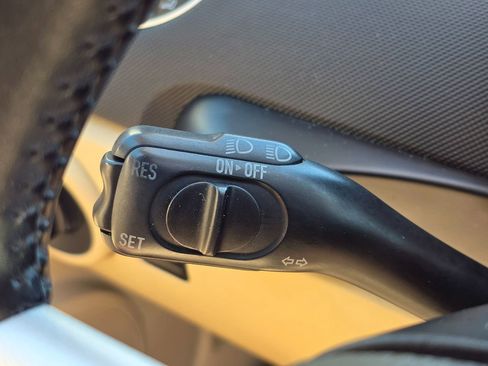 Used 2009 Volkswagen Beetle S image 35