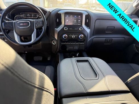 Used 2022 GMC Sierra 1500 Elevation w/ Driver Alert Package I AWD/4WD image 5