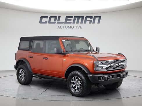 Used 2023 Ford Bronco Badlands AWD/4WD image 2