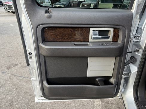 Used 2014 Ford F150 Platinum image 37