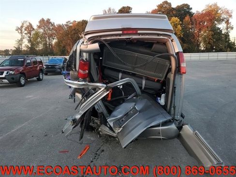 Used 2025 GMC Savana 2500 Extended w/ Driver Convenience Package image 6