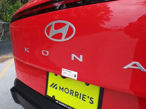 Certified 2026 Hyundai Kona SE AWD/4WD image 15