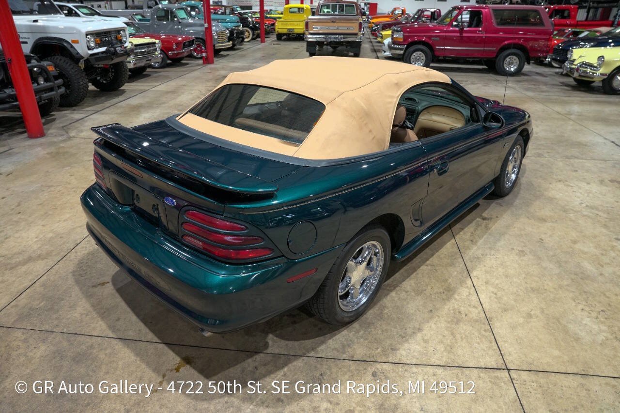 Used 1994 Ford Mustang GT RWD image 31