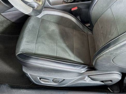 Used 2016 Ford Mustang Shelby GT350 w/ Technology Package image 23