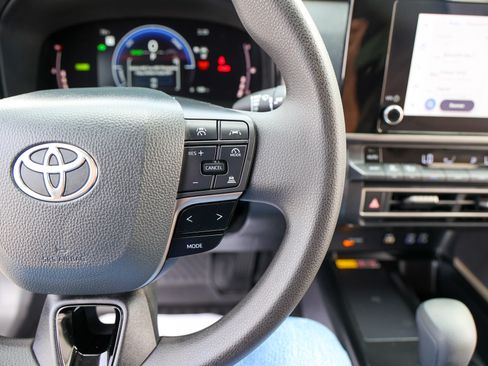 Certified 2026 Toyota Camry LE w/ Convenience Package FWD image 19