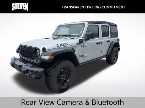 Used 2024 Jeep Wrangler Unlimited AWD/4WD image 1