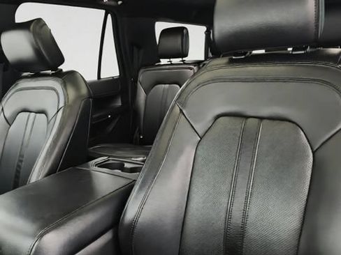 Used 2020 Ford Expedition Max Limited AWD/4WD image 10