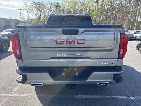 Used 2024 GMC Sierra 1500 AT4 w/ Technology Package image 12