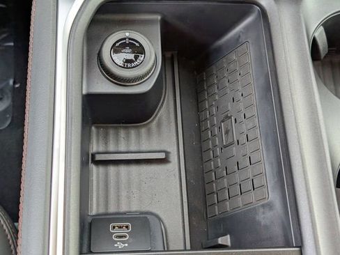 New 2025 Ford Expedition Max Active image 43